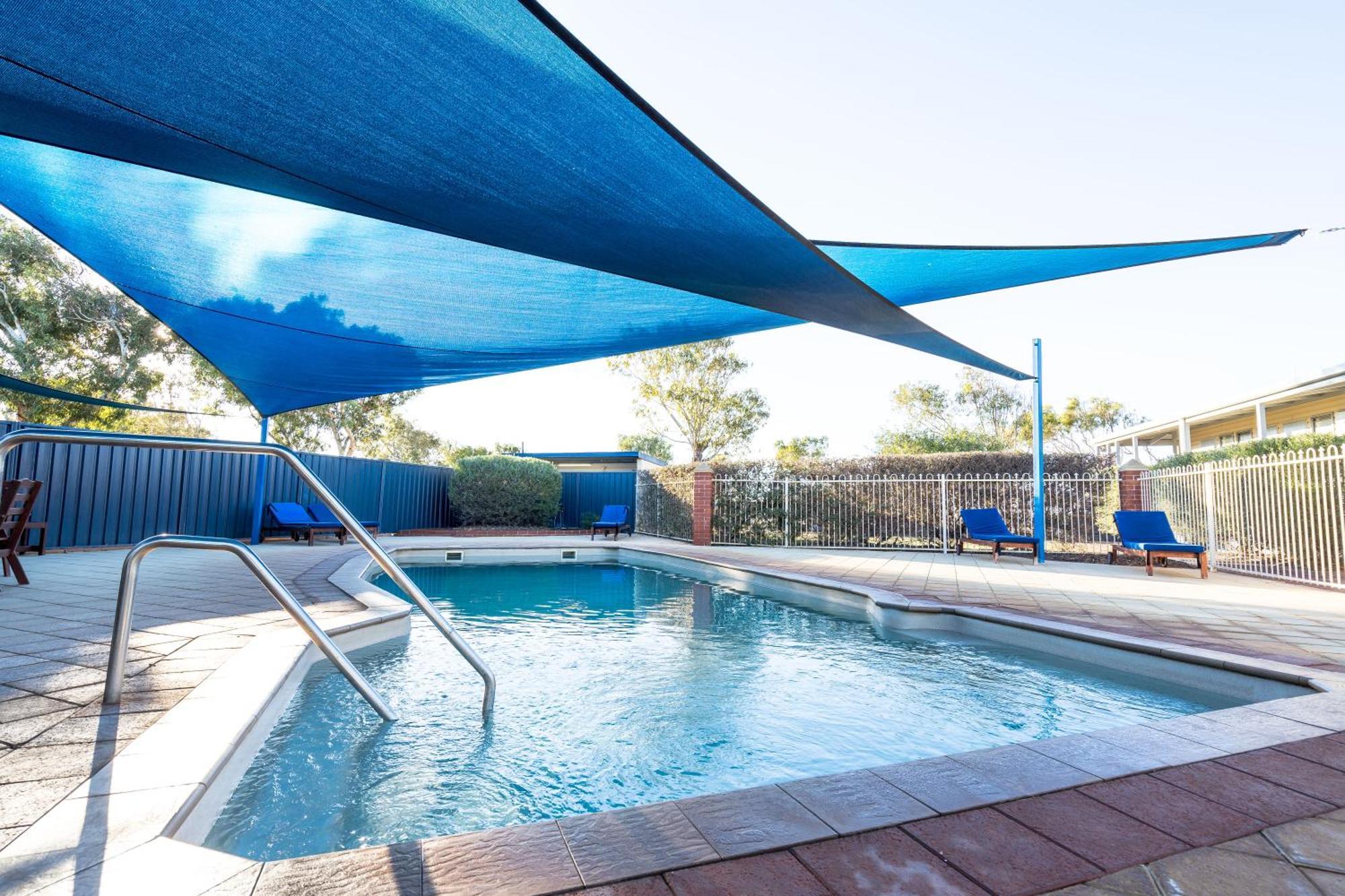 Coral Coast Tourist Park Hotel Carnarvon Exterior photo